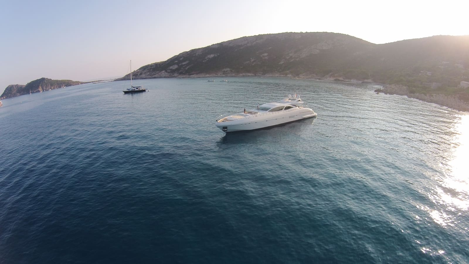 UK : un yacht en charter reste « privé » pour le fisc